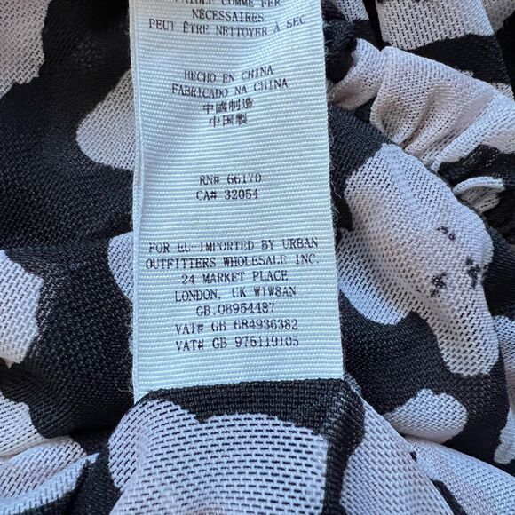 Free People Blouse Size M Black White Floral Meg Cropped Mesh - Picture 7 of 8